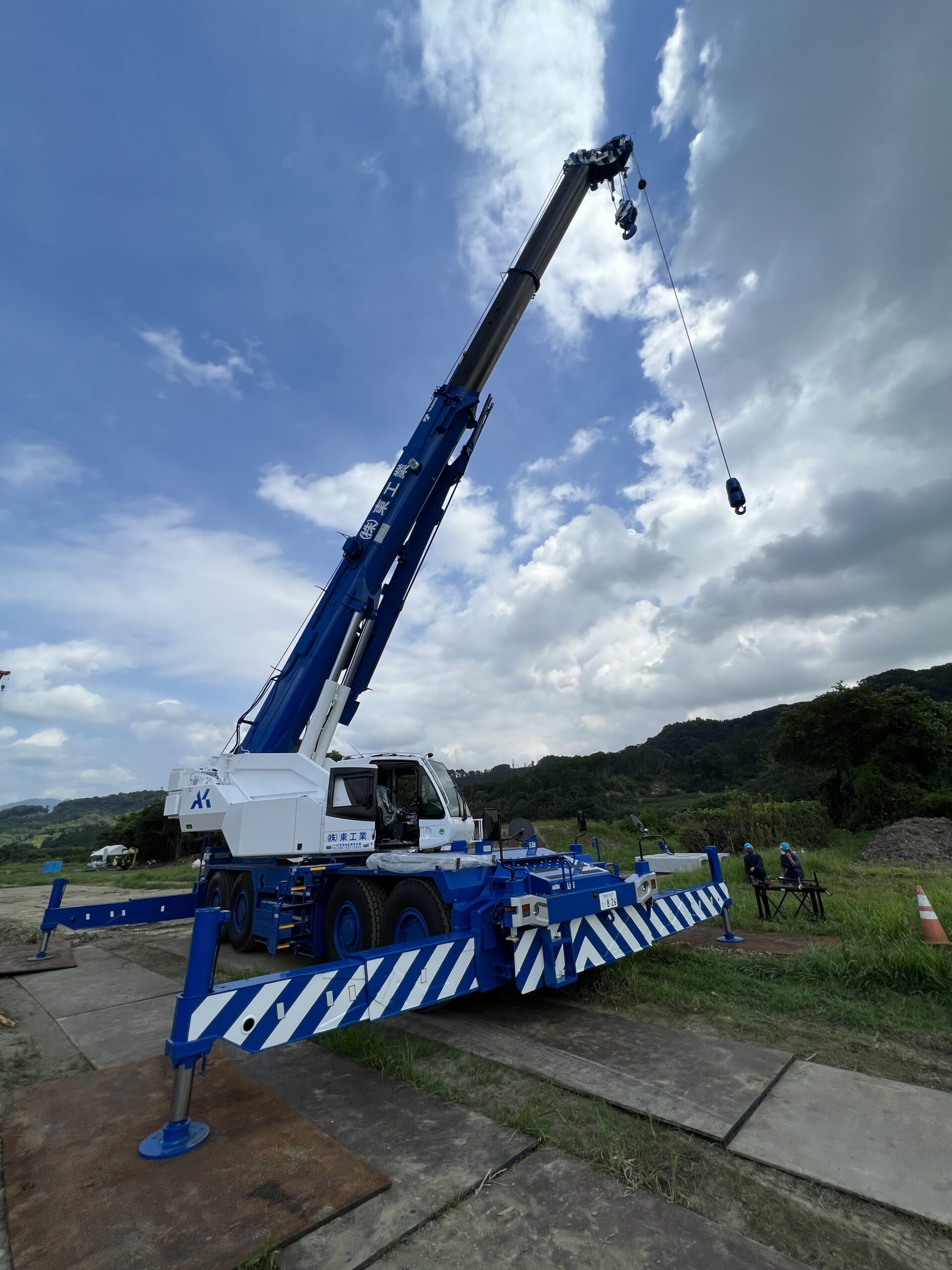 ラフテレーンクレーン100t吊導入 株式会社東工業 ラフテレーンクレーン100t吊導入 株式会社東工業